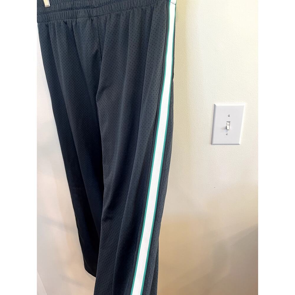 Danskin Now Wide Leg Athletic Pants Gray Mesh Track Pants Women’s Medium - Picture 3 of 4